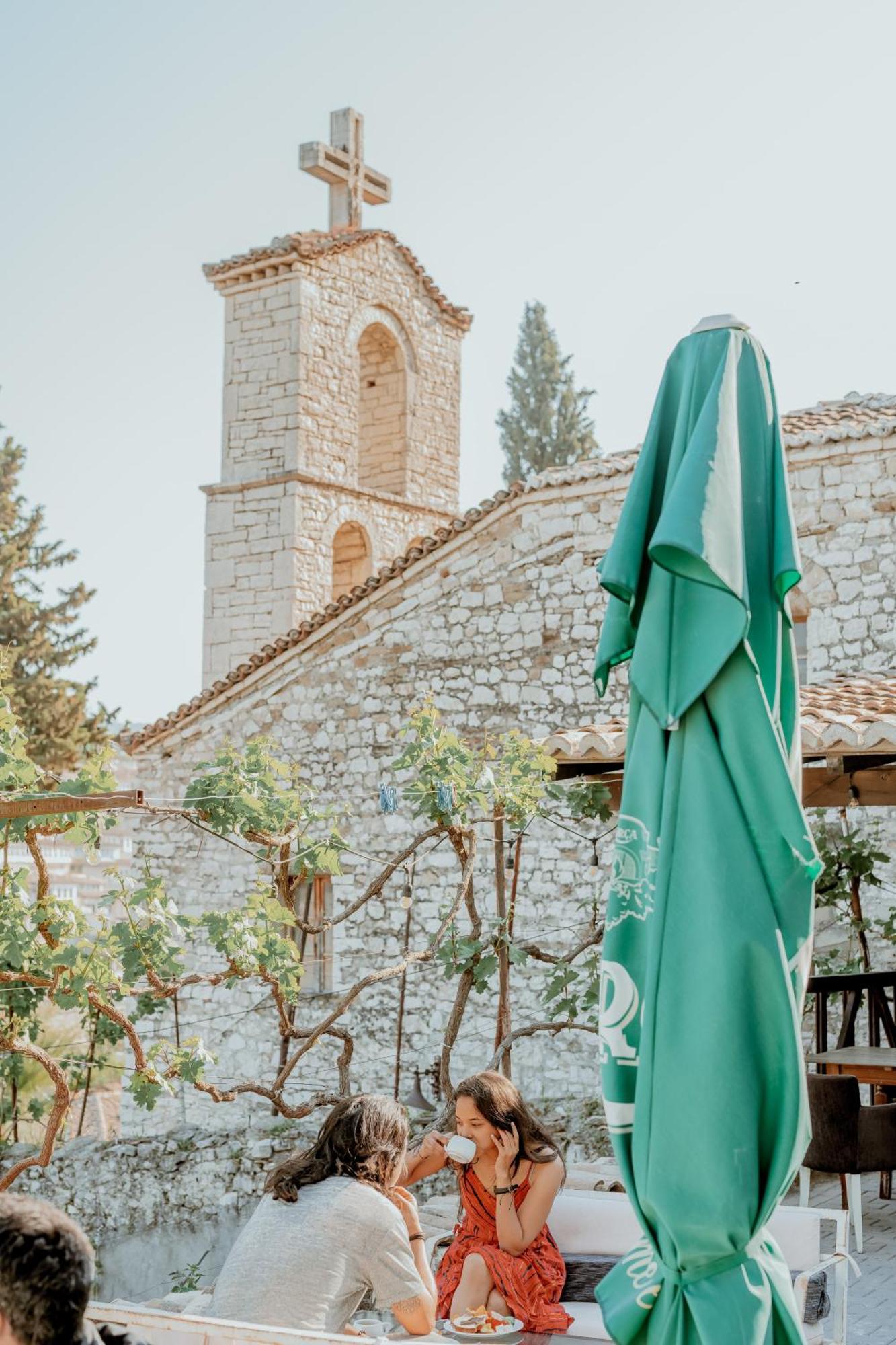 Berat Backpackers Hostel Exterior foto